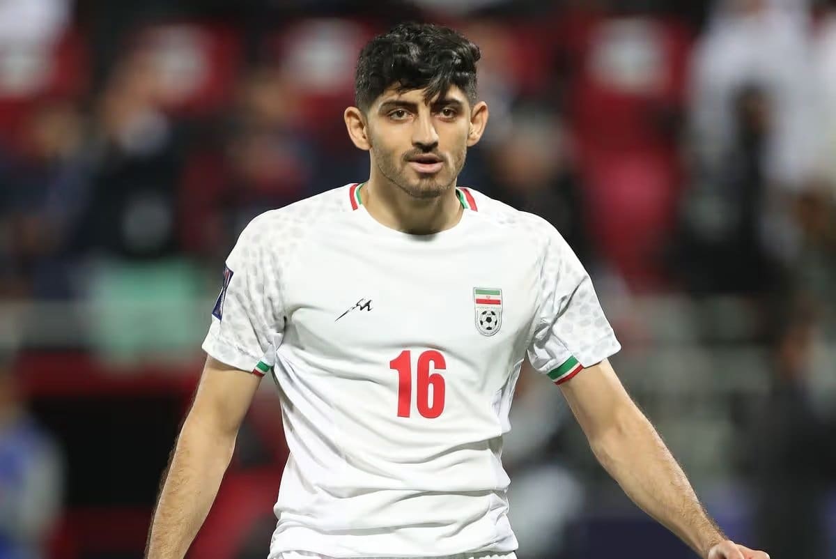 El iraní recibió su visa tras escándalo en la primera fecha.