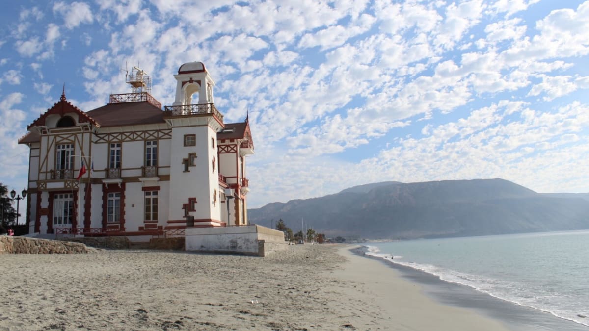 A 2 horas y media de Santiago en avión: En este pueblo grabaron una de las teleseries más famosas de la TV chilena