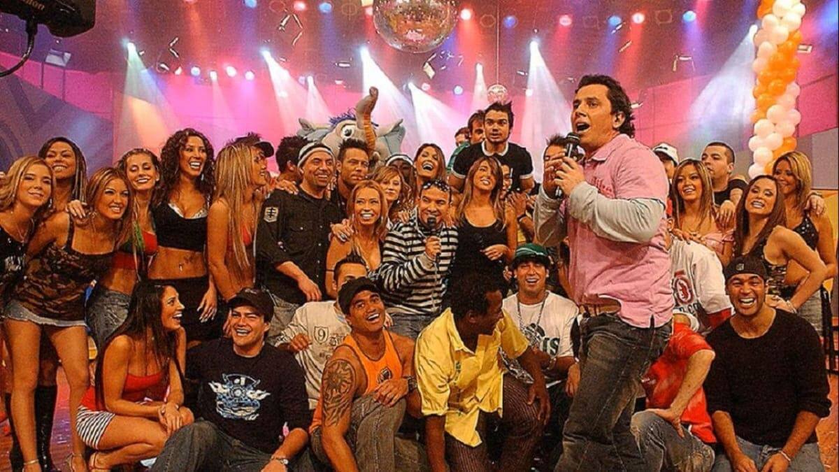 tiene uno de sus exintegrantes masculinos dentro de algunas plataformas de contenido para adultos.