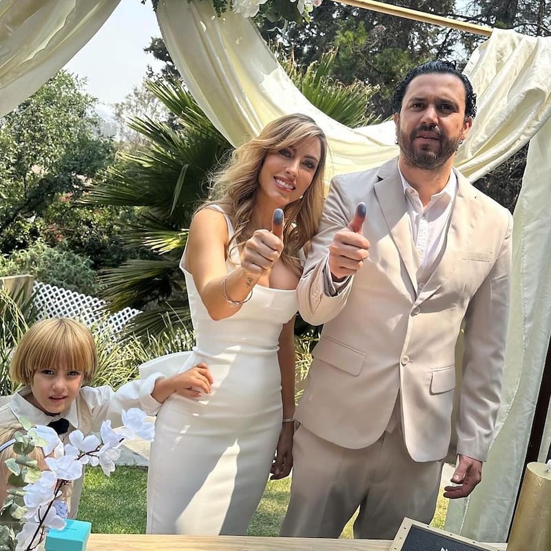 Melina Figueroa se casó con su novio mexicano.