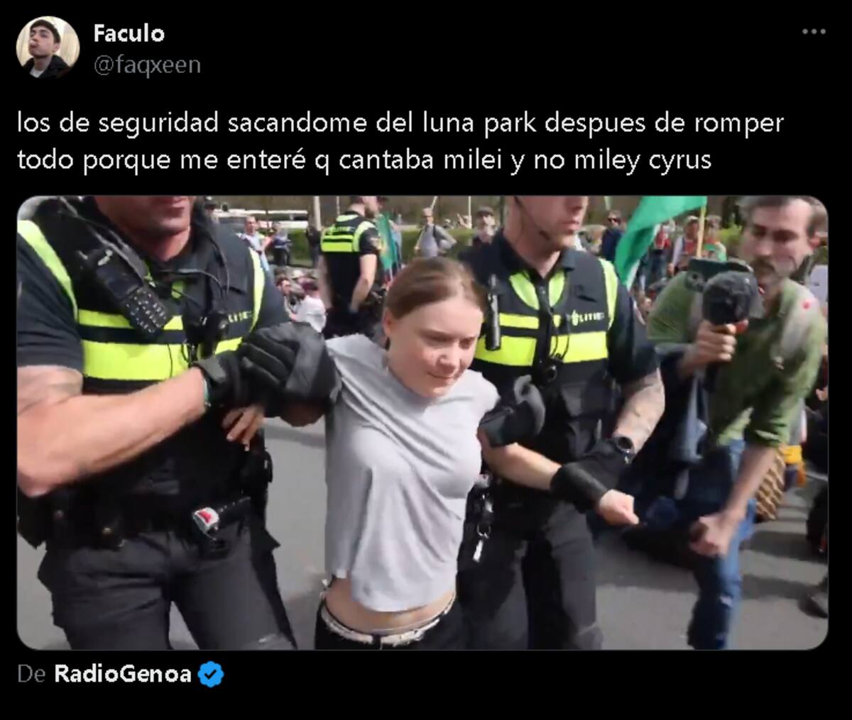 Así reaccionaron las redes sociales ante la presentación de su libro.