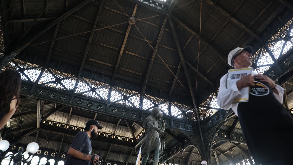 A menos de 5 minutos del Metro: el histórico lugar de Santiago que ambientó la teleserie más exitosa de la TV en Chile