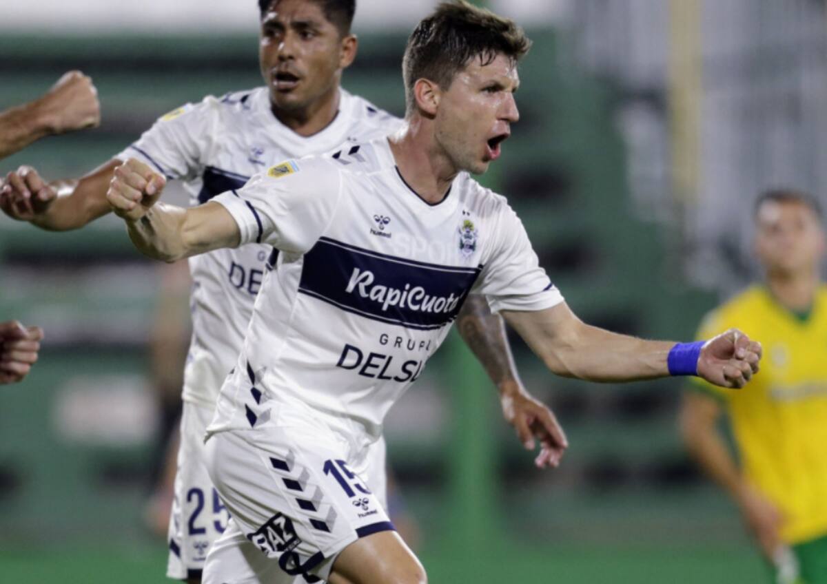 Franco Soldano viene de jugar en Gimnasia y Esgrima de La Plata.