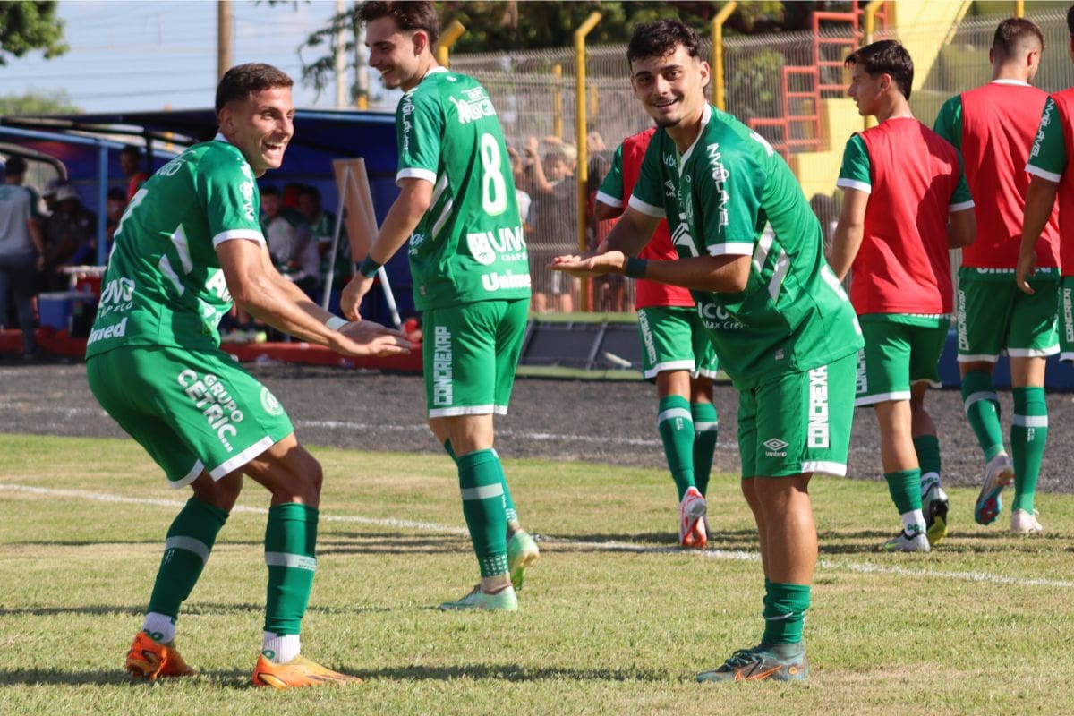 El brasileño Cacá podría llegar a préstamos a Ñublense. Foto: Chapecoense.
