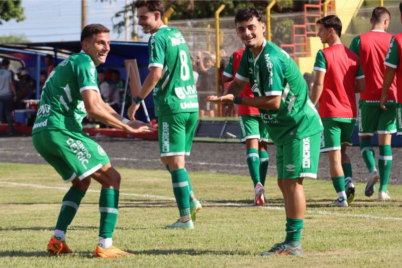 El brasileño Cacá podría llegar a préstamos a Ñublense. Foto: Chapecoense.