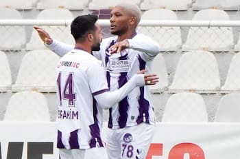 Fue “ofrecido” a la U y vive una de las mejores rachas de un chileno en Europa este 2026