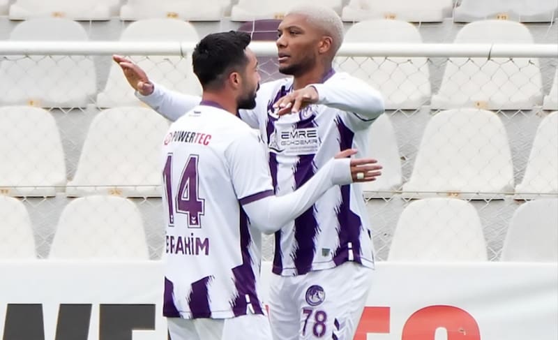 Fue ofrecido a la U y vive una de las mejores rachas de un chileno en Europa.