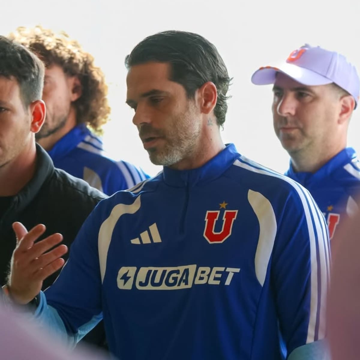La U ya tiene un refuerzo, pero Gago va por más: los tres fichajes que aún espera cerrar