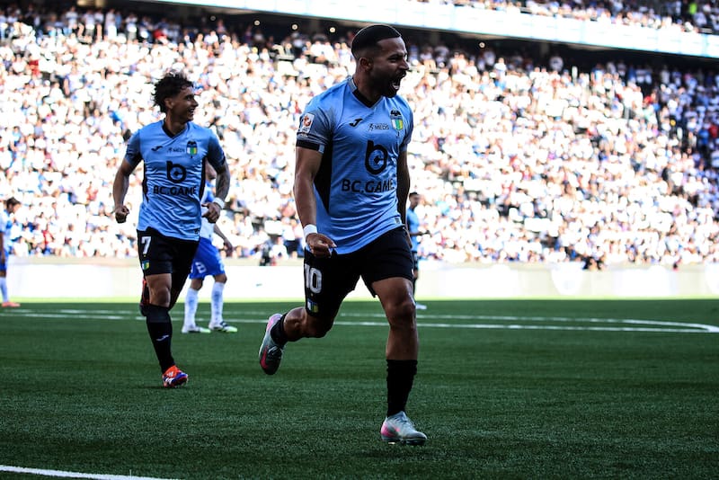 La U y la UC tendrán que seguir buscando: O’Higgins asegura la continuidad de sus figuras para 2026. Foto: Aton.