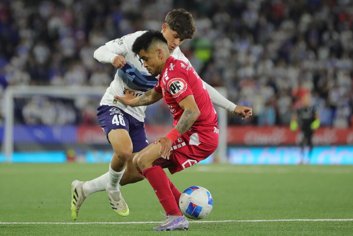 La UC piensa en el futuro y firma a estos tres jugadores para 2026. Foto: Aton.