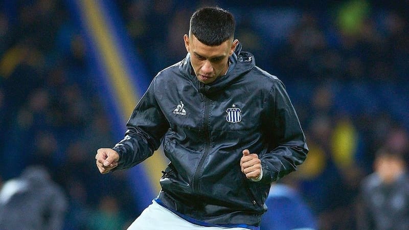 Presidente de Talleres le mete presión a la U por Ulises Ortegoza: “Es un jugador muy buscado”