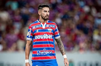 La U busca convencer a Juan Martín Lucero: atractiva oferta y un esfuerzo del goleador