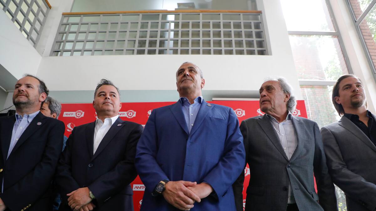 Lejanos, pero crecientes: se escuchan ruidos de sables en la ANFP