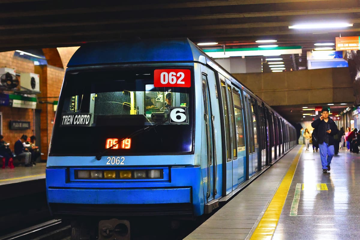 La Línea 8 permitirá conectar a 6 comunas de la Región Metropolitana. Foto: ATON.