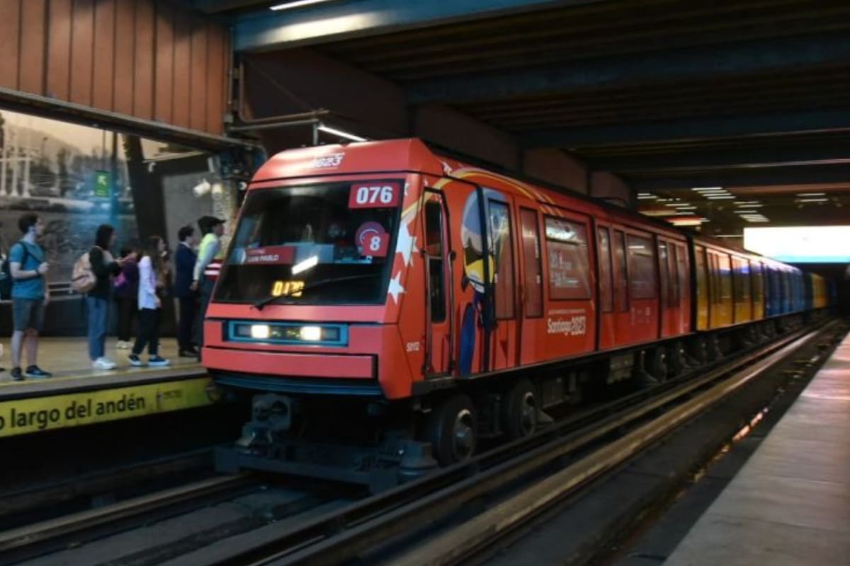 El Metro de Santiago comenzará a funcionar desde las 07:00 horas de este domingo.