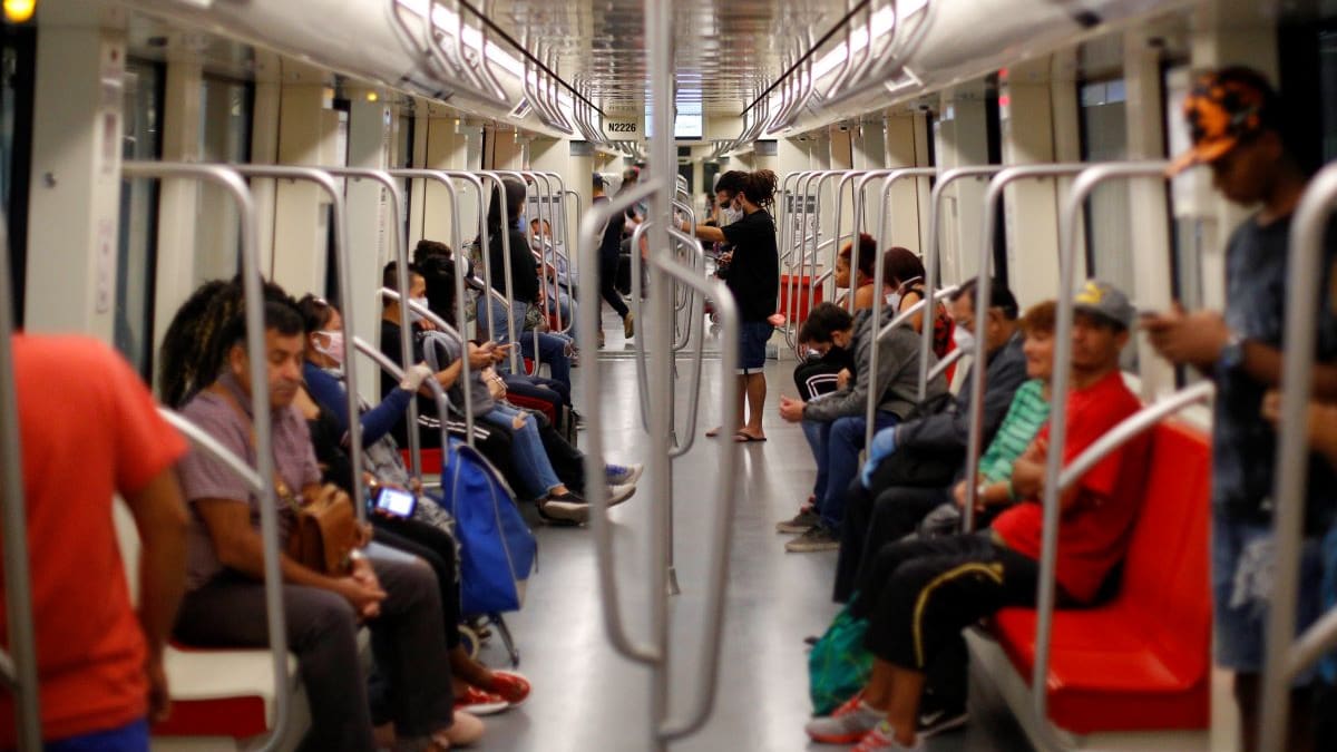 Por tres días seguidos: Metro anuncia extensión horaria en 16 estaciones por concierto en Estadio Nacional