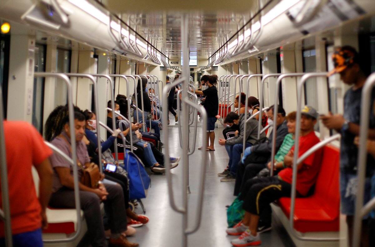 Por tres días seguidos: Metro anuncia extensión horaria en 16 estaciones por concierto en Estadio Nacional