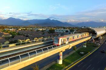 Metro de Santiago reabre estaciones de Línea 4 tras emergencia por persona en la vía