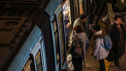 Metro de Santiago suspendió servicios en Línea 1: Revisa las estaciones afectadas