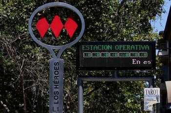 Metro de Santiago confirma reapertura de cuatro estaciones de Línea 1 tras contingencia por persona en la vía