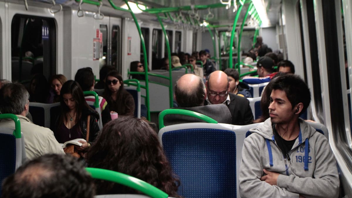 Metro de Valparaíso tendrá servicio nocturno especial por el Festival de Viña del Mar