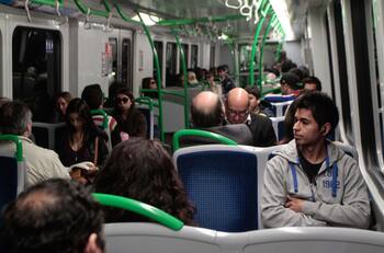 Metro de Valparaíso tendrá servicio nocturno especial por el Festival de Viña del Mar