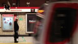 Metro de Santiago debió cerrar importante estación del trazado por manifestaciones