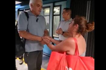 VIDEO | Trabajador de Metro de Santiago tuvo su último viaje tras jubilarse