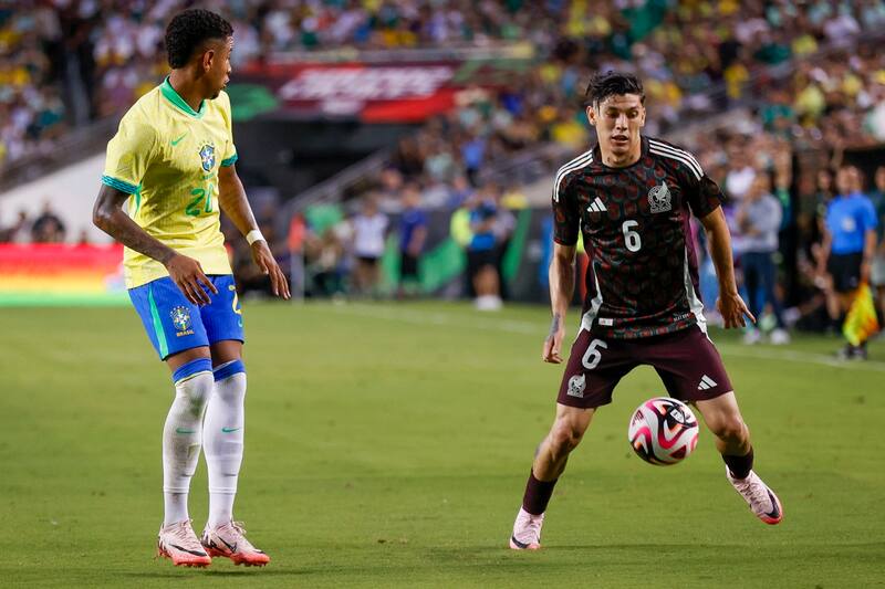 La indumentaria de México fue elegida como la más bonita de Esta Copa América. EFE