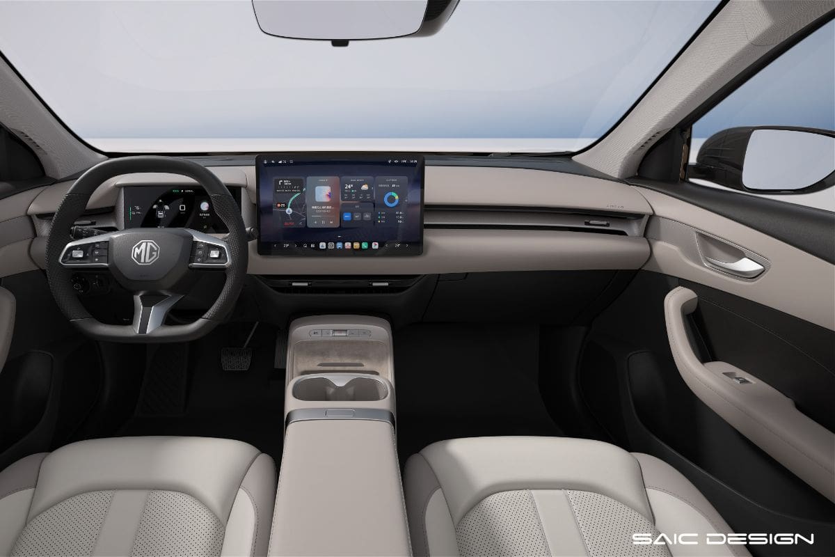 El interior es simple y con un buen nivel de tecnología