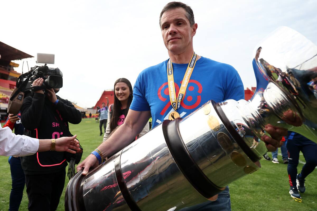 sufrió una histórica sanción por parte de la CMF. Foto: Photosport