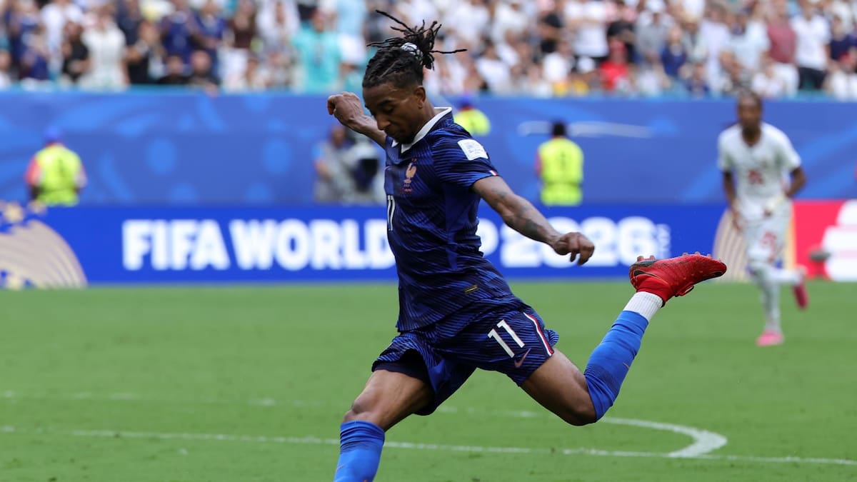 Michael Olise hace historia: Supera el legendario récord de Pelé en pleno festival de goles ante Inglaterra