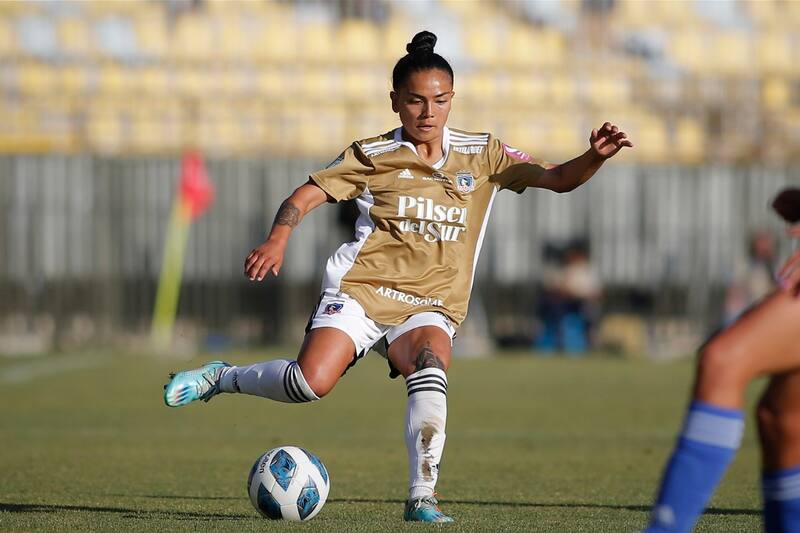 Michelle Olivares Acevedo utilizó su cuenta de Instagram para criticar el reintegro de Jordhy Thompson a Colo Colo. Foto: Prensa Colo Colo.