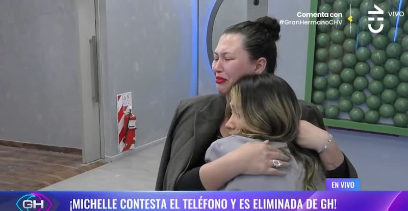 Michelle Carvalho logra convencer a sus compañeros de su eliminación.