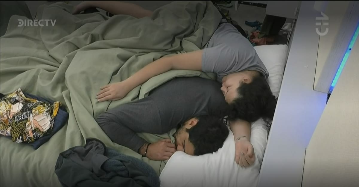 Michelle Carvalho y Pedro Astorga son vinculados amorosamente por los fanáticos de "Gran Hermano".
