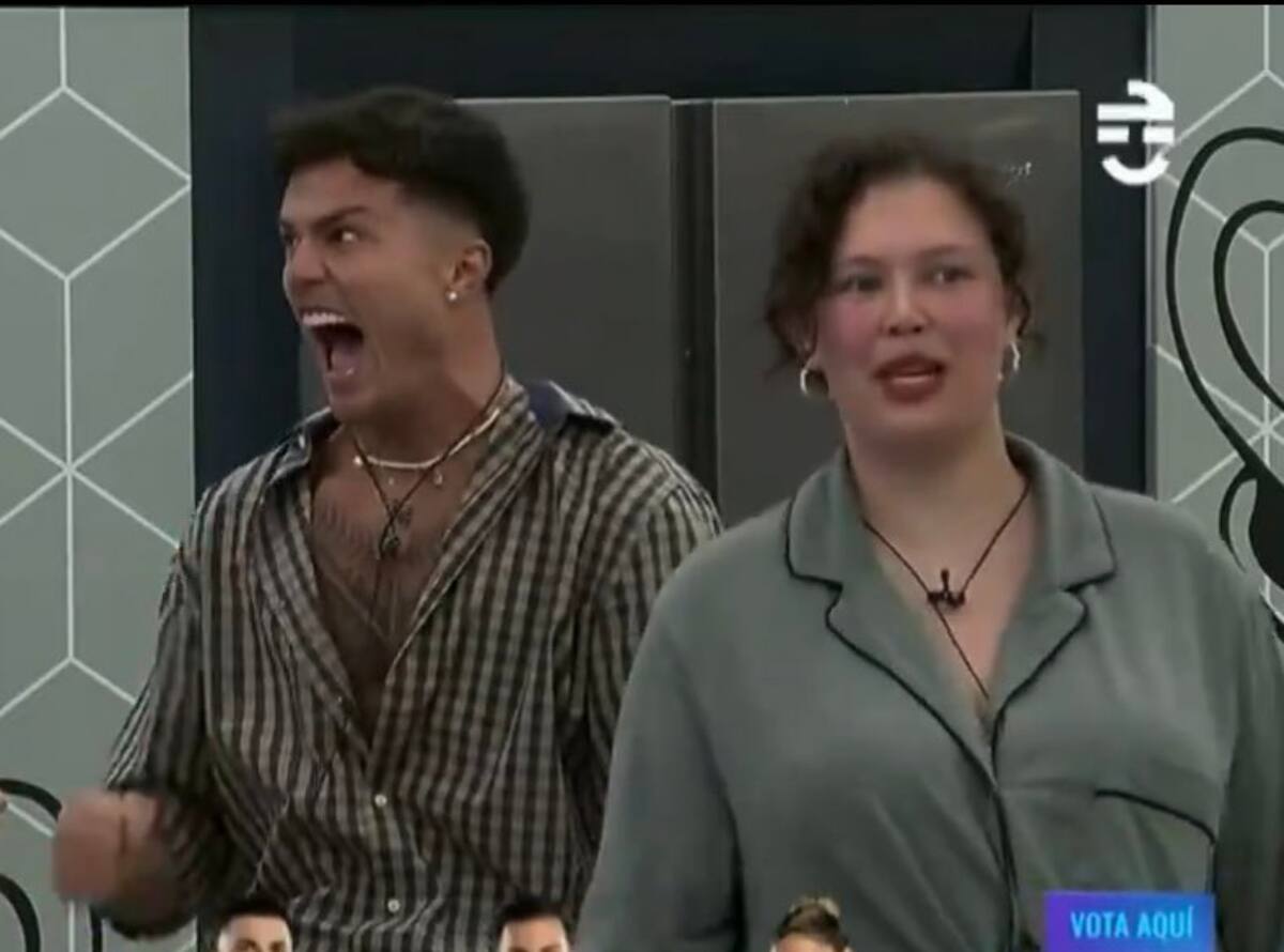 a los besos en "GH"
