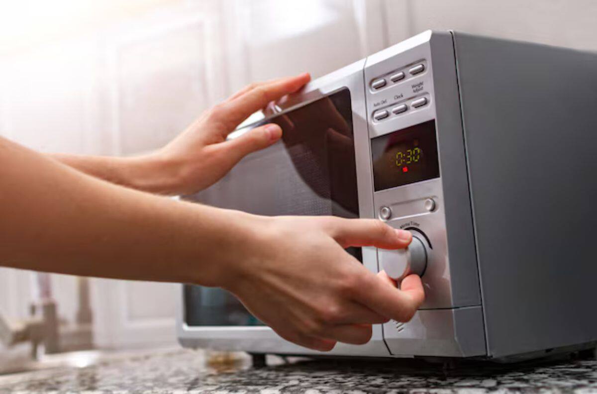 Estas son las comidas que nunca hay que meter al microondas