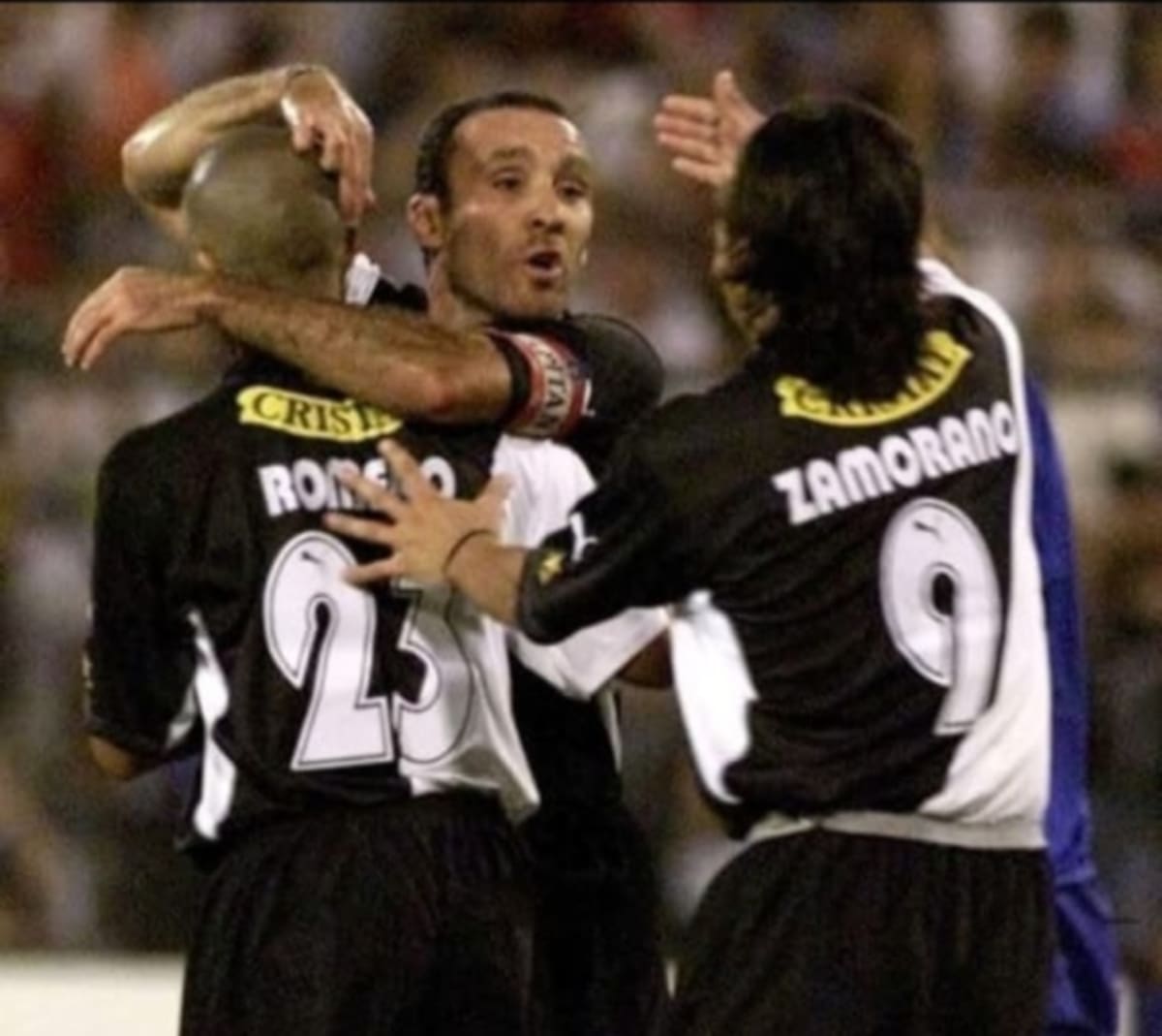 Con dos referentes: Marcelo Espina e Iván Zamorano.