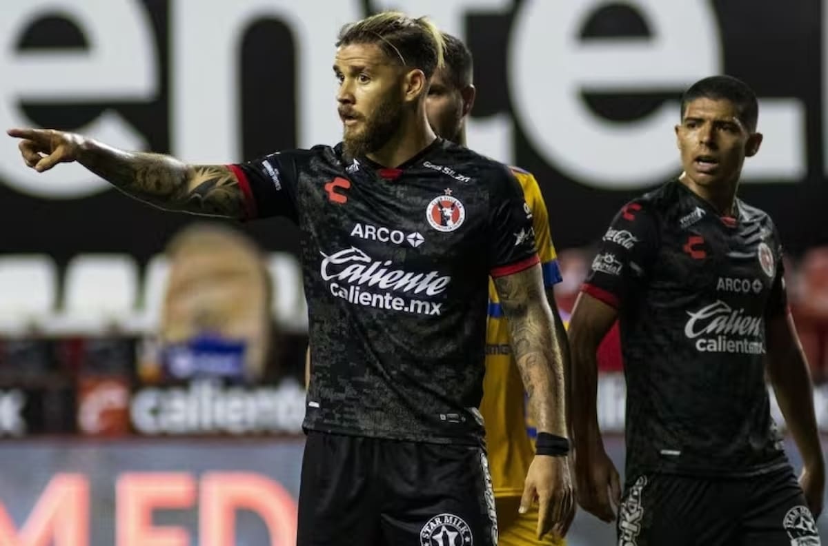 Universidad de Concepción oficializa a su nuevo refuerzo: argentino con pasado en Racing y Rosario Central