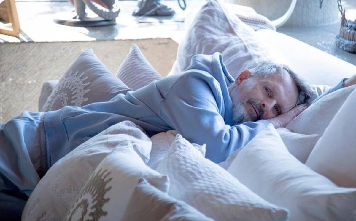 Miguel Bosé El cantante enciende las alarmas con comportamiento extraño - Créditos: Instagram @MiguelBose