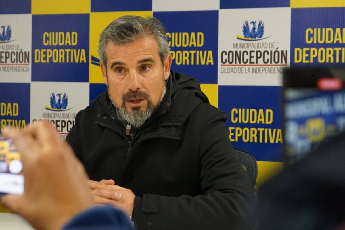 El técnico no estuvo presente en el encuentro ante Deportes Puerto Montt.