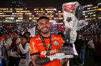 “Fue un relanzamiento en mi carrera”: Se formó en la UC, salió al extranjero y fue tricampeón con su club en 2025
