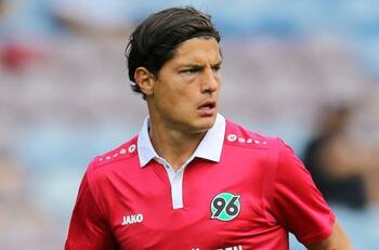 Miiko Albornoz descendió con el Hannover a la segunda división de Alemania