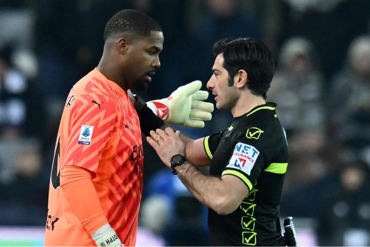 arquero de AC Milán recibió insultos racistas en el duelo frente a Udinese