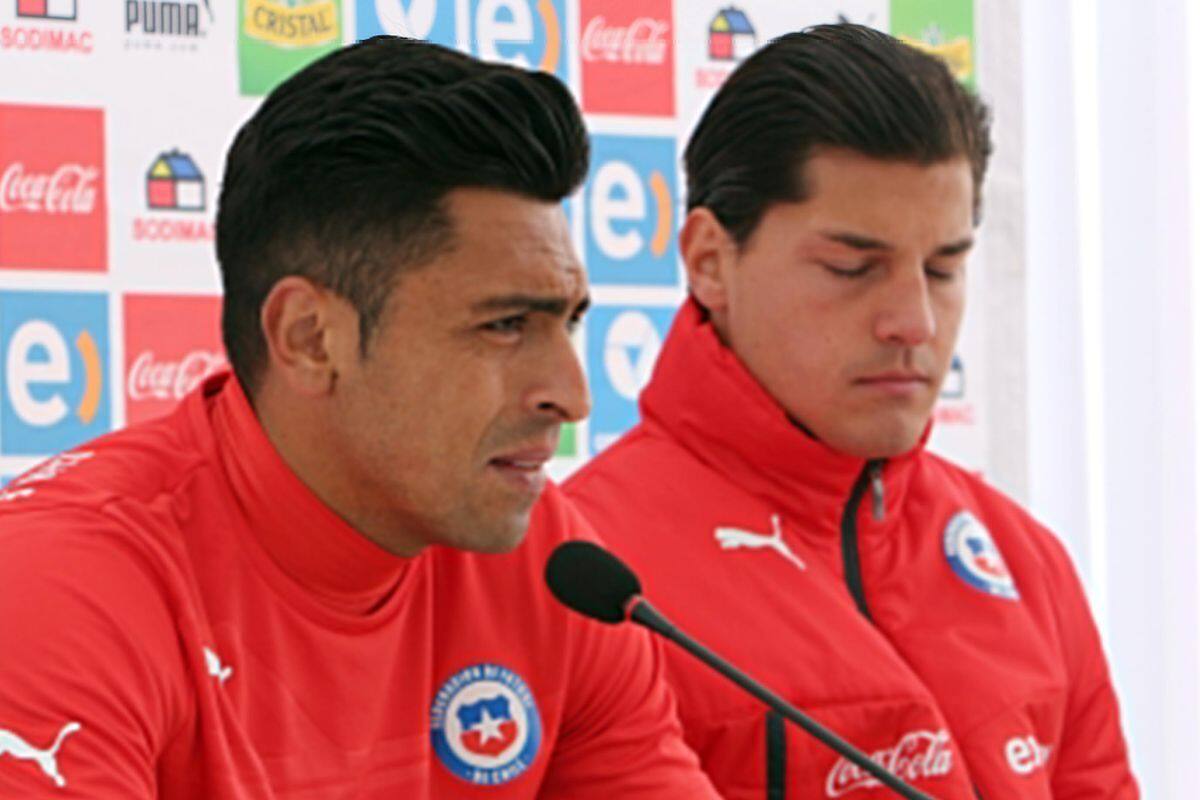 en su mejor momento, junto a Gonzalo Jara en concentración con La Roja.