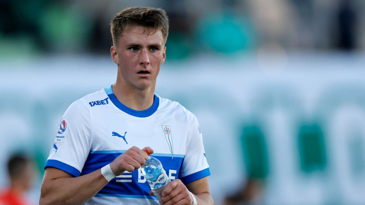 El complejo momento de Milan Tudor en la UC: sin tener donde ir y en el olvido de Daniel Garnero