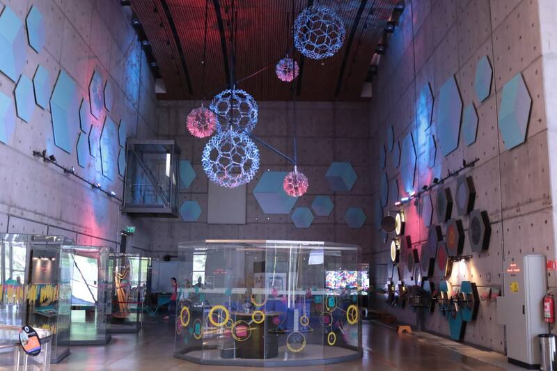 El centro cuenta con muchas actividades que permiten aprender jugando.