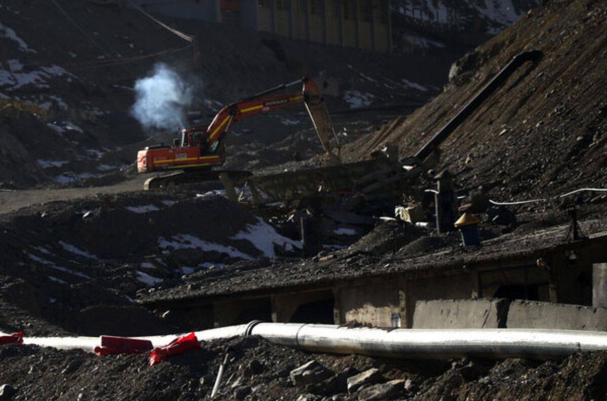Derrumbe en El Teniente: Esto es lo que se sabe sobre el estado de salud de los 9 mineros heridos