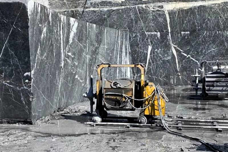 Hallazgo de mármol negro presenta una nueva arista para la industria minera nacional.
