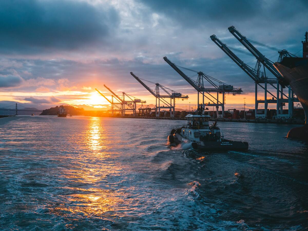 Noruega se convierte en e primer país en aprobar ley de minería submarina (Freepik).